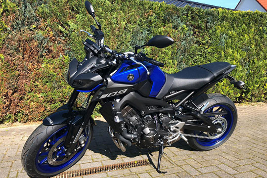 Fahrschulmotorrad Yamaha 2